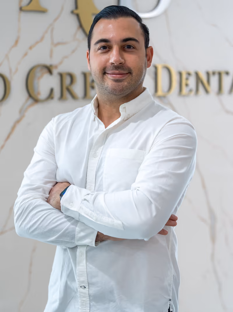 Portrait of Dr. Amirali Karimi